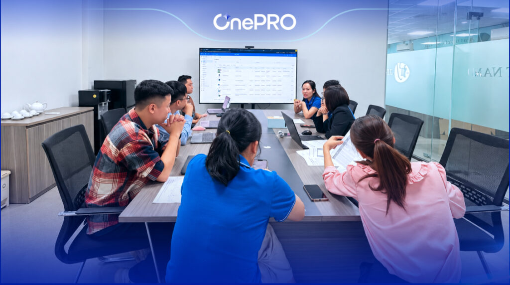 OnePro ERP: Giải Pháp Quản Lý Sản Xuất Tinh gọn 10 Đội ngũ OnePro trao đổi với đối tác